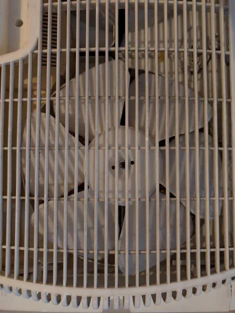 Cánh quạt thay thế cho quạt cửa sổ 8.5" (Window fan replacement blade 8.5") - Image 1