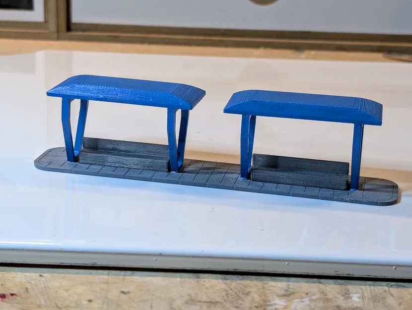 Bến xe buýt đôi H0 scale có mái, trụ đỡ và băng ghế - Image 3