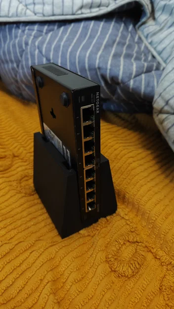 Đế dựng đứng cho switch Netgear GS308E - Image 3