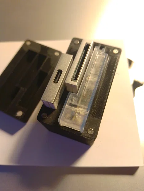 Hộp đựng Framework Expansion Card Case - Image 1
