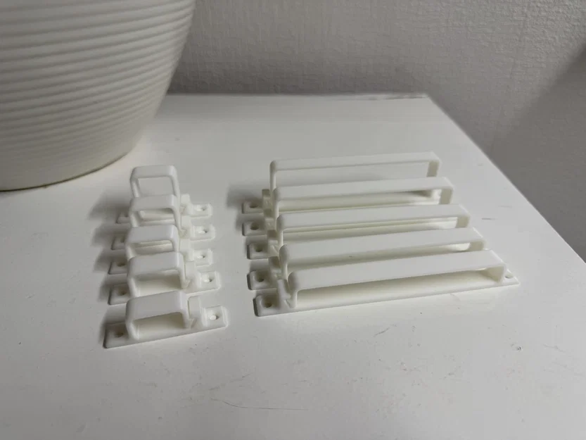 Kẹp giữ dây cáp đơn giản (Simple cable clips) - Image 2