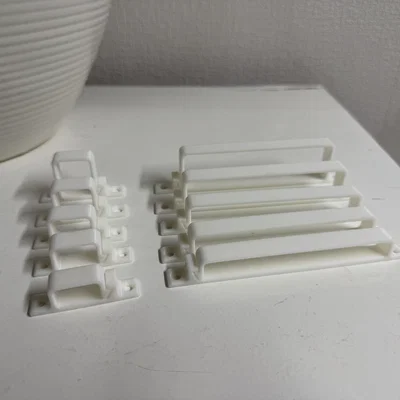 Kẹp giữ dây cáp đơn giản (Simple cable clips)