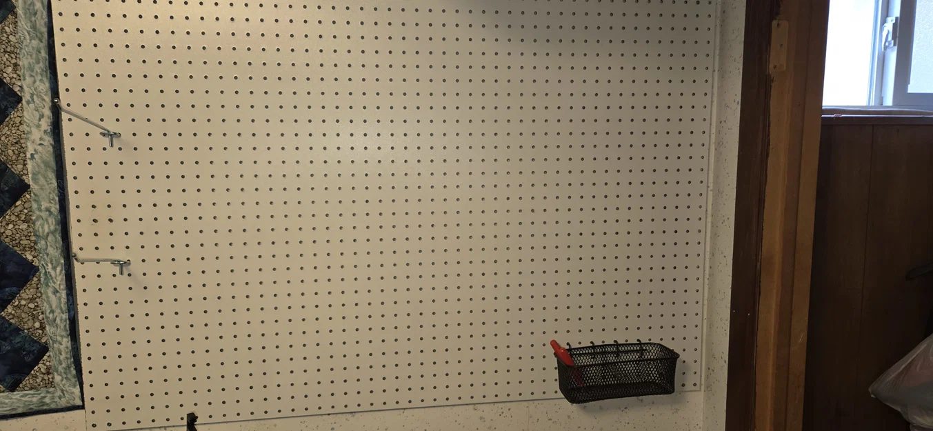 Bộ phụ kiện gắn tường Pegboard - Giải pháp lắp đặt bảng treo dụng cụ - Image 6