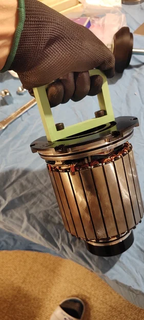 Tay cầm hỗ trợ tháo lắp stator cho motor Floatwheel Adv - Image 1