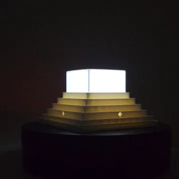 Pyramid Tea Light - Scalable (Đèn tealight hình kim tự tháp)