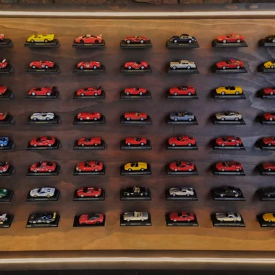Kệ gắn tường trưng bày Ferrari collection 1:43 (ixo/altaya/fabbri) nghiêng 25°