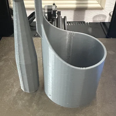 Giá treo bình xịt thơm phòng Febreeze thông minh cho nhà vệ sinh