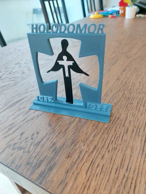 Tượng đài tưởng niệm Holodomor - Image 1