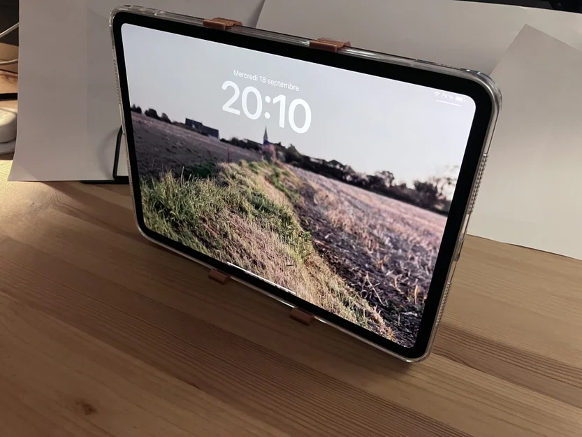 Giá đỡ đa góc cho iPad Pro M4 11" 2024 (có ốp dẻo) - Image 1