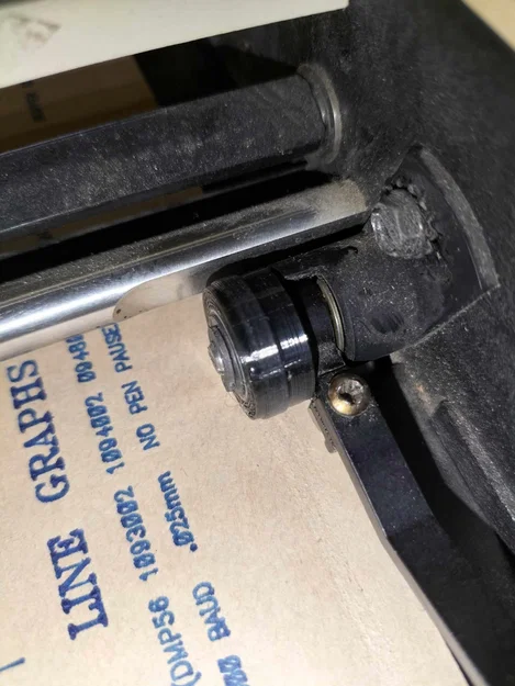 Bánh xe kẹp giấy (Pinch Wheel) cho Houston Instrument DMP Plotter - Image 1