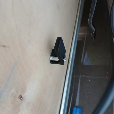 Giá đỡ kẹp nặng Heavy Clamp Holder treo tường bền bỉ