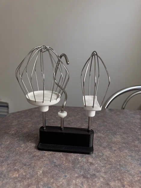 Giá đỡ que đánh trứng 3D tiện lợi giúp bếp gọn gàng - Image 1