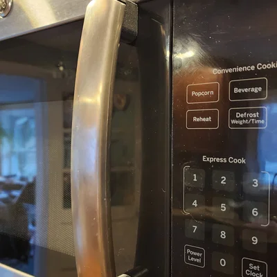 Giá Đỡ Tay Nắm Lò Vi Sóng (Microwave Handle Mount)