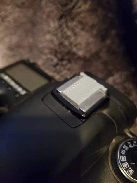 Nắp Hot Shoe Cho Máy Ảnh (Hot Shoe Covers For Cameras) - Image 3