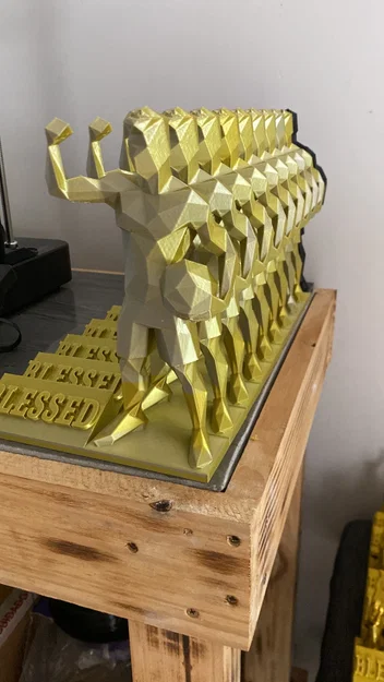 Mô hình cúp cầu thủ Blessed phong cách Low Poly in 3D cực chất - Image 1