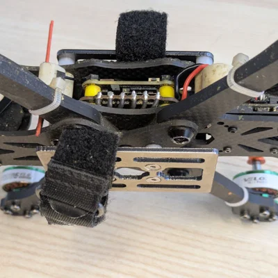 Đế Gắn Pin FPV Battery Mount Cho Khung Apex Evo 5 Inch