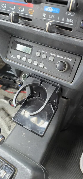 Adapter gạt tàn thành cupholder gập chỉnh được cho Honda Acty (không in hết) - Image 1