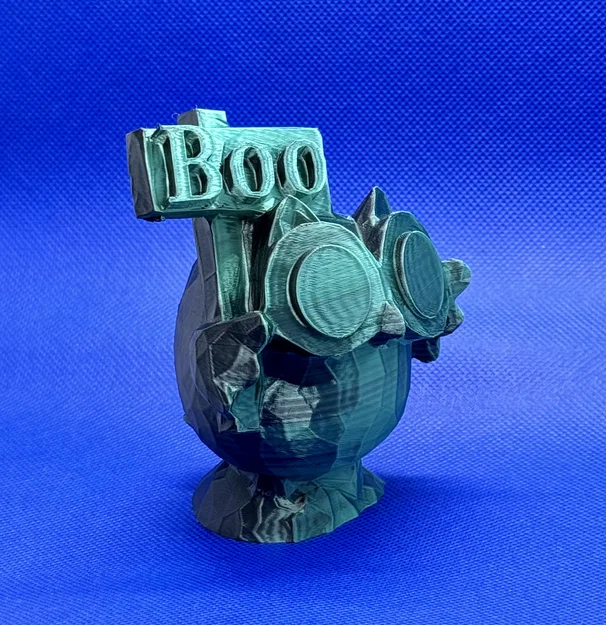Cú mèo cầm bảng “Boo” (low poly) - Image 2