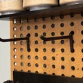 Giá treo cuộn chỉ trên bảng Pegboard - Giải pháp sắp xếp gọn gàng - Thumbnail 2
