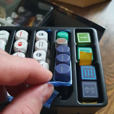Dụng cụ lấy xúc xắc cho board game Karak 2 (Karak 2 Dice Lifter)