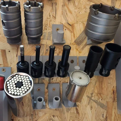 Bộ giá treo mũi khoét và mũi khoan Milwaukee cho xưởng cơ khí