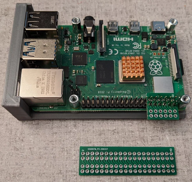 Giá rack 1U cho Raspberry Pi & khay OLED (Remix) - Image 3
