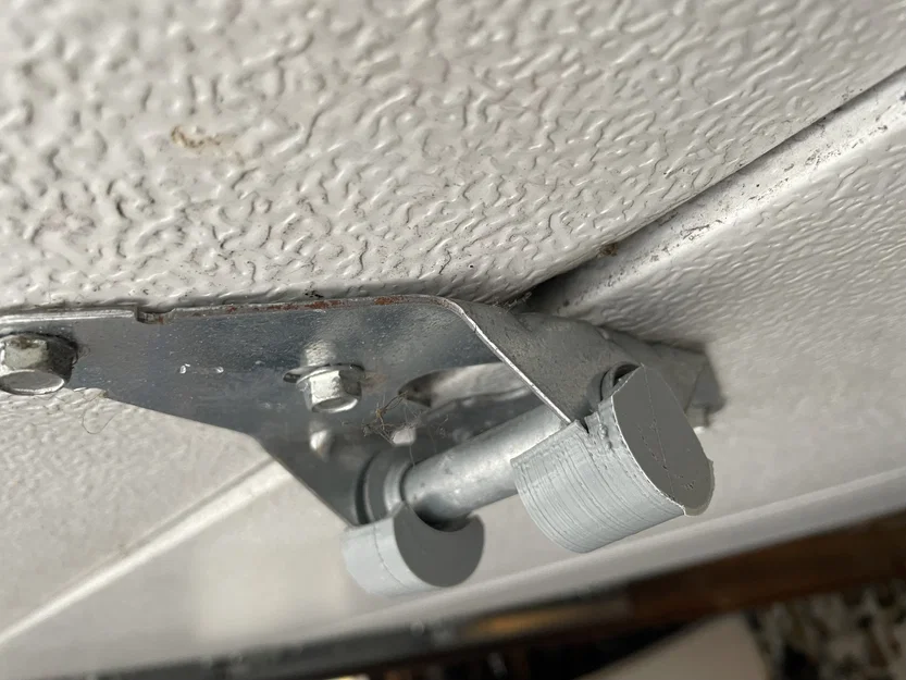 Ốp che bản lề cửa garage - Image 2