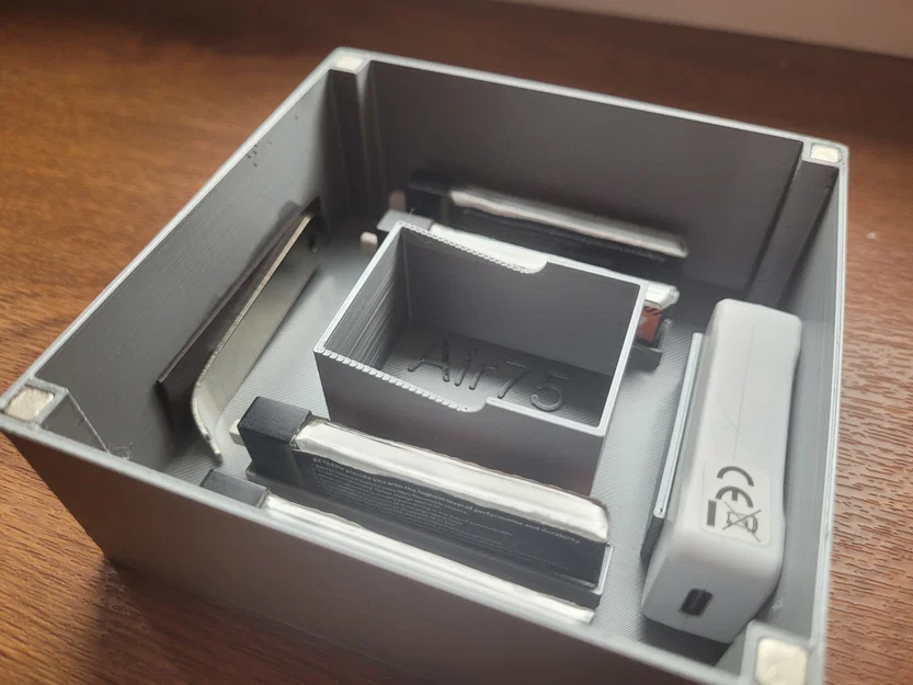 Hộp đựng drone Air75 (Air75 Drone Case) - Image 4
