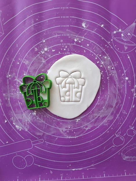 Khuôn cắt bánh quy hình hộp quà (Gift Cookie Cutter) độc đáo - Image 1