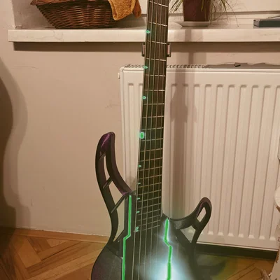 Đàn bass multiscale 5 dây (5 string multiscale bass)