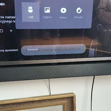 Giá treo loa Soundbar Xiaomi Mi TV 4S bằng dây đai tiện lợi