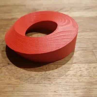 Mô hình Mobius Square in 3D độc đáo cho bàn làm việc
