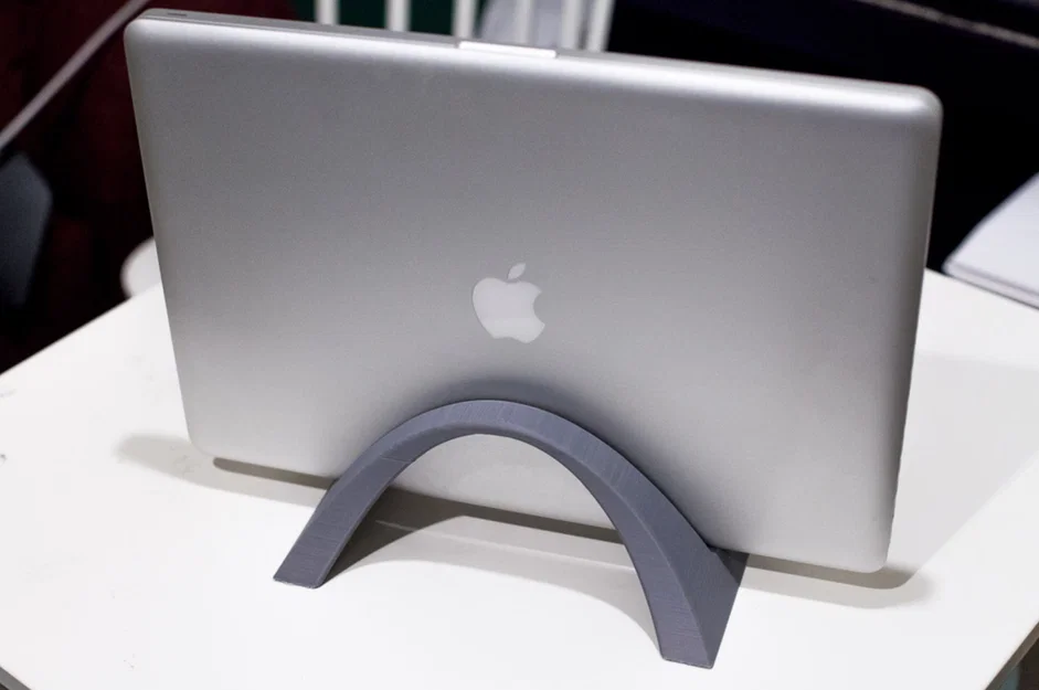 Giá đỡ MacBook Pro Elegant Arch (dựng đứng) - Image 1