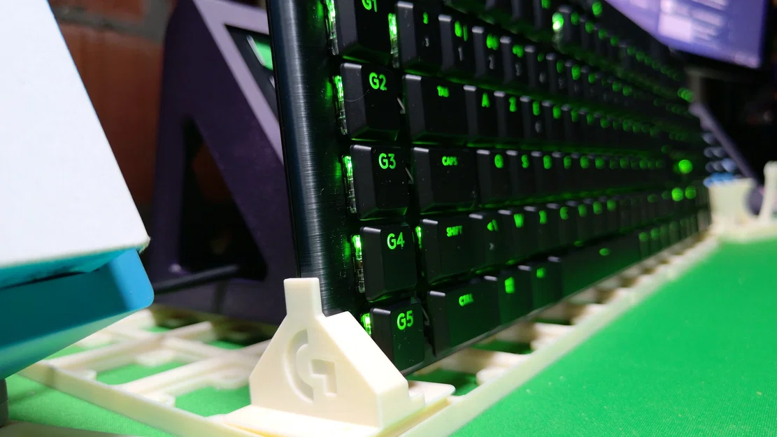 Giá dựng đứng Logitech G915 theo Gridfinity - Image 1