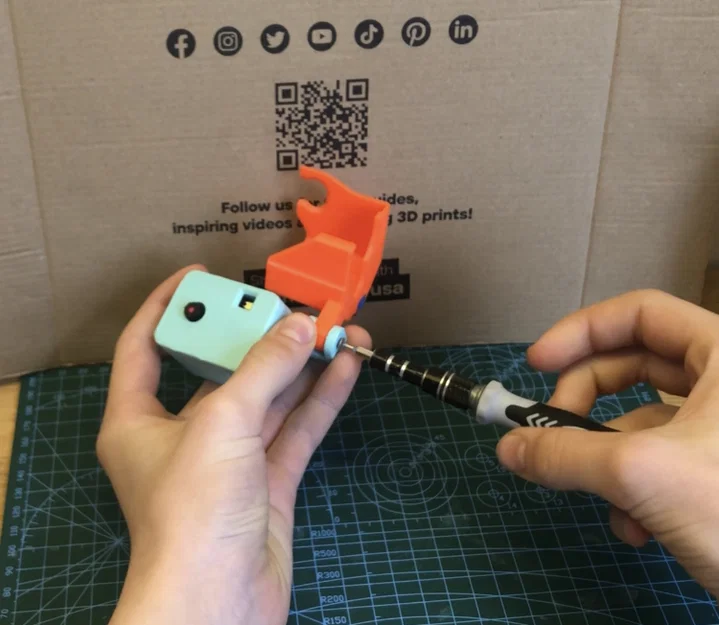 Phone FPV – Ngàm gắn iPhone 8 cho đèn đội đầu Campgo để quay FPV - Image 4