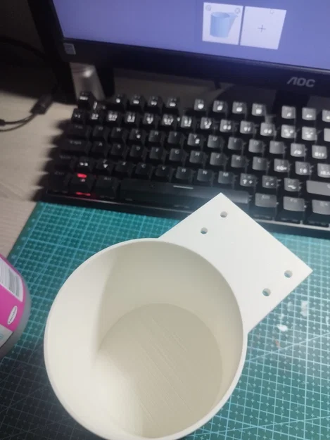 Giá treo chai tẩy rửa 3D (Cleaner Holder Big) tiện lợi cho bàn làm việc - Image 4