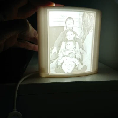 Đèn ngủ để bàn tùy chỉnh với ảnh lithophane