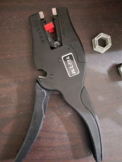 Ngàm gắn HSW cho kìm tuốt dây (HSW wire stripper mount) - Image 3