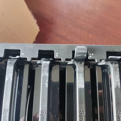 Thay thế lẫy khóa khay ổ cứng Synology (HDD Tray Lock) in 3D