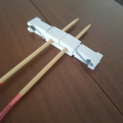 Dụng cụ chặn mũi đan Stitch Stoppers từ lò xo kẹp quần áo