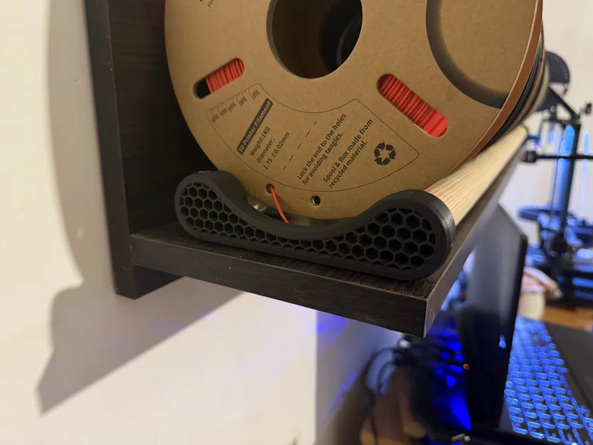 Bộ giá treo cuộn filament 3D gọn gàng cho góc làm việc - Image 1