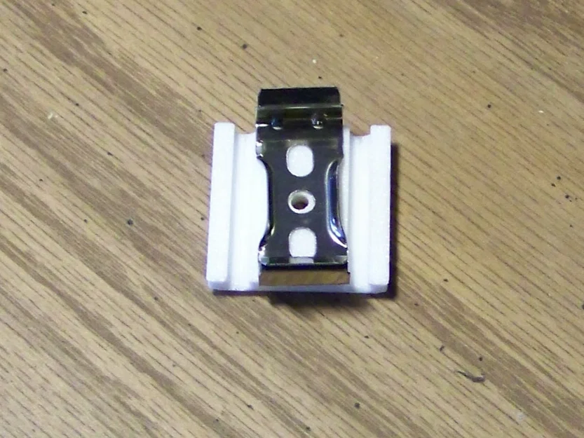 Móc treo đèn LED trồng cây 2 feet cho kệ thép (đèn TEMU) - Image 3