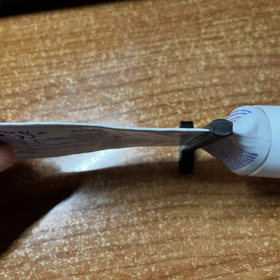 Dụng cụ nặn kem đánh răng 3D (Tube Squeezer) tiện lợi, tiết kiệm
