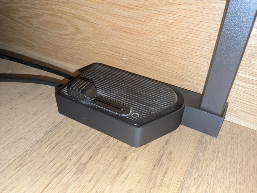 Giá đỡ cố định nút chỉnh độ sáng đèn (lamp dimmer) vào chân bàn - Image 1