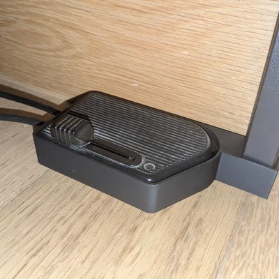 Giá đỡ cố định nút chỉnh độ sáng đèn (lamp dimmer) vào chân bàn