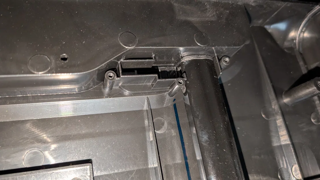 Qidi 3D X-Max - Khóa giữ cuộn filament (Filament Spool Holder Lock) - Image 2