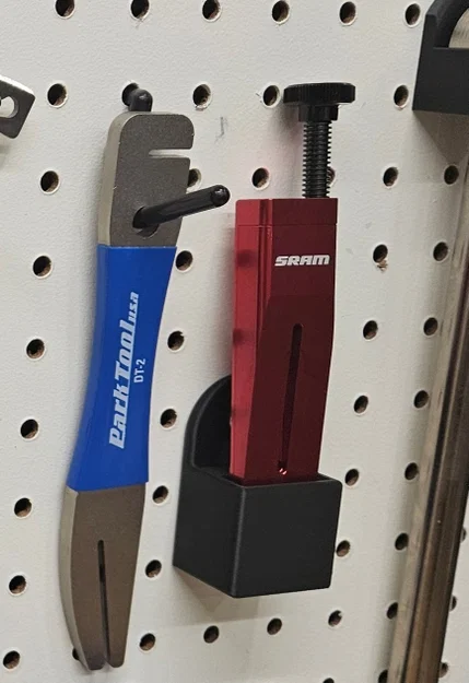 Giá treo dụng cụ SRAM Ultimate Piston Press cho bảng Pegboard - Image 1