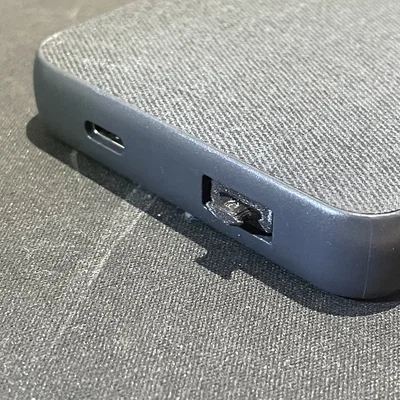 Bảo vệ thiết bị: Nắp chống bụi cổng USB!