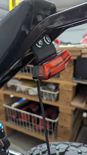 (60mm) Pat gắn đèn phanh ebike DIY cho khung Stealth Bomber - Image 2