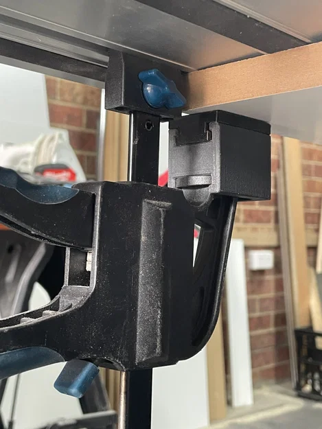 Workzone (Aldi) - Kẹp tracksaw cho ray Festool / Makita / Ozito - Image 1